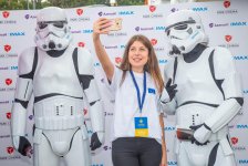 Герои Голливудских блокбастеров и мультфильмов на Бакинском бульваре (ФОТО)