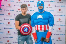 Герои Голливудских блокбастеров и мультфильмов на Бакинском бульваре (ФОТО)