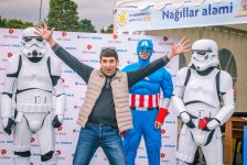 Герои Голливудских блокбастеров и мультфильмов на Бакинском бульваре (ФОТО)