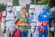 Герои Голливудских блокбастеров и мультфильмов на Бакинском бульваре (ФОТО)