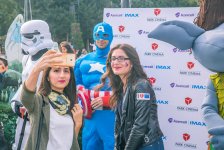 Герои Голливудских блокбастеров и мультфильмов на Бакинском бульваре (ФОТО)