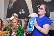 Виртуозное мастерство единственного исполнителя на чагане в Азербайджане (ФОТО)