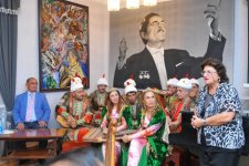 Виртуозное мастерство единственного исполнителя на чагане в Азербайджане (ФОТО)