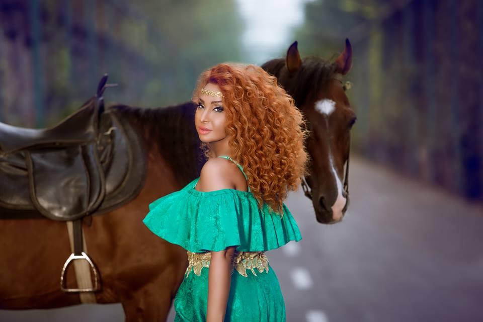 Земфира Адыгезалова: "Нельзя просто так смотреть на лошадей и не восхищаться ими" (ВИДЕО, ФОТО)