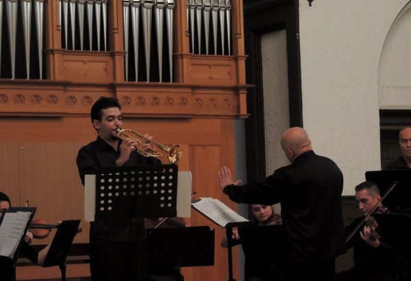 Музыка, лечащая душу: концерт в Баку (ФОТО)