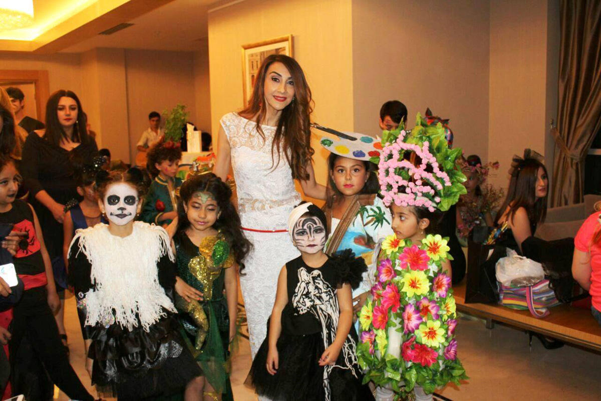 "Я - невеста ветра" в Баку: экстравагантное шоу и дети природы (ФОТО)