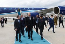 Президент Ильхам Алиев прибыл с рабочим визитом в Турцию (ФОТО) (Версия 2)