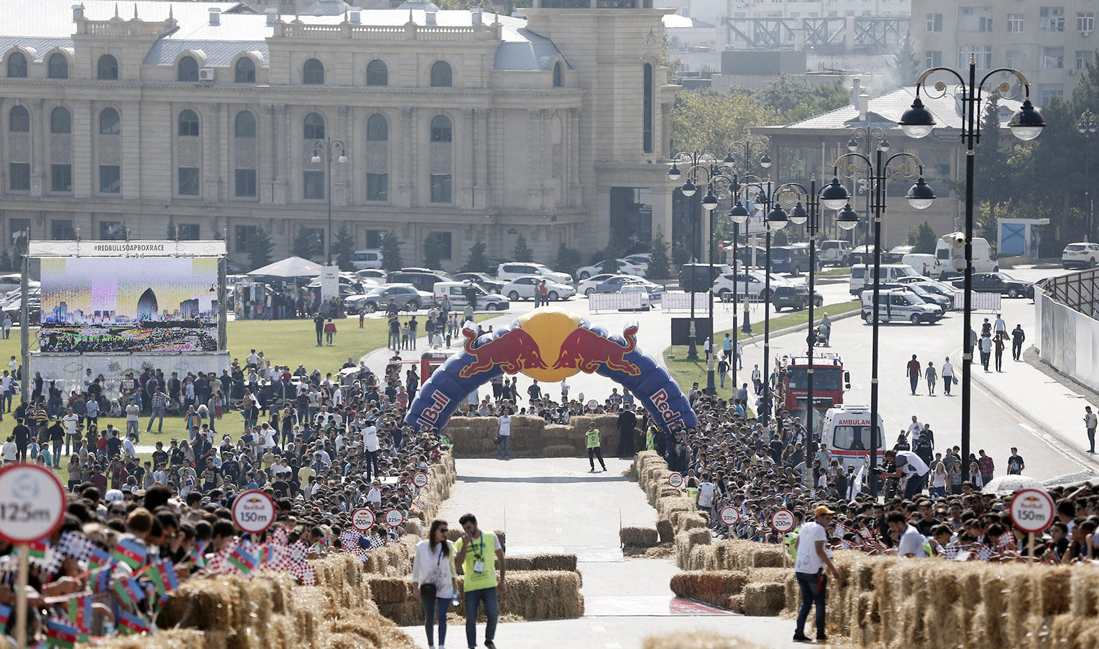 Определены победители прошедших в Баку соревнований Red Bull Soapbox (ФОТО) (Версия 2)