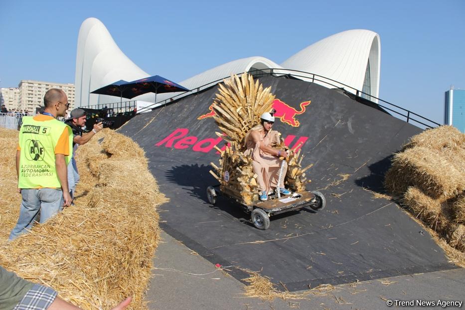 Интервью с победителями креативных гонок Red Bull Soapbox Race в Баку (ФОТО-ВИДЕО)