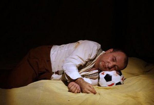 Азербайджанский актер в пустыне боролся за жизнь, и признан лучшим почти 15 странами (ФОТО)