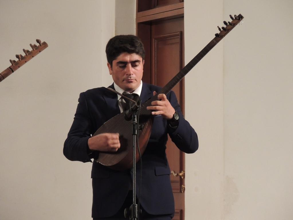 Азербайджанское ашугское искусство (ФОТО)