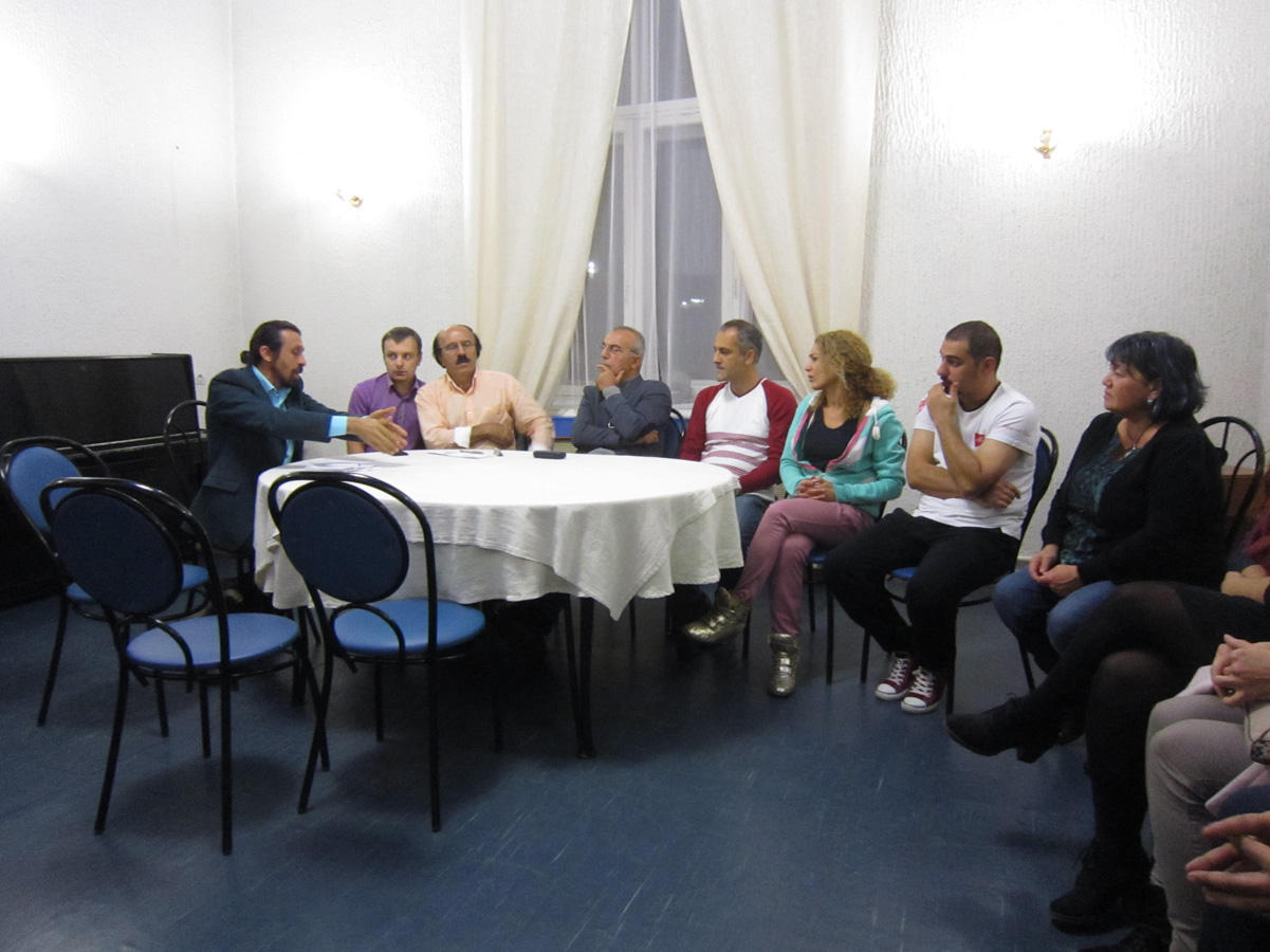 Азербайджанская "Королева красоты" покорила Россию (ФОТО)