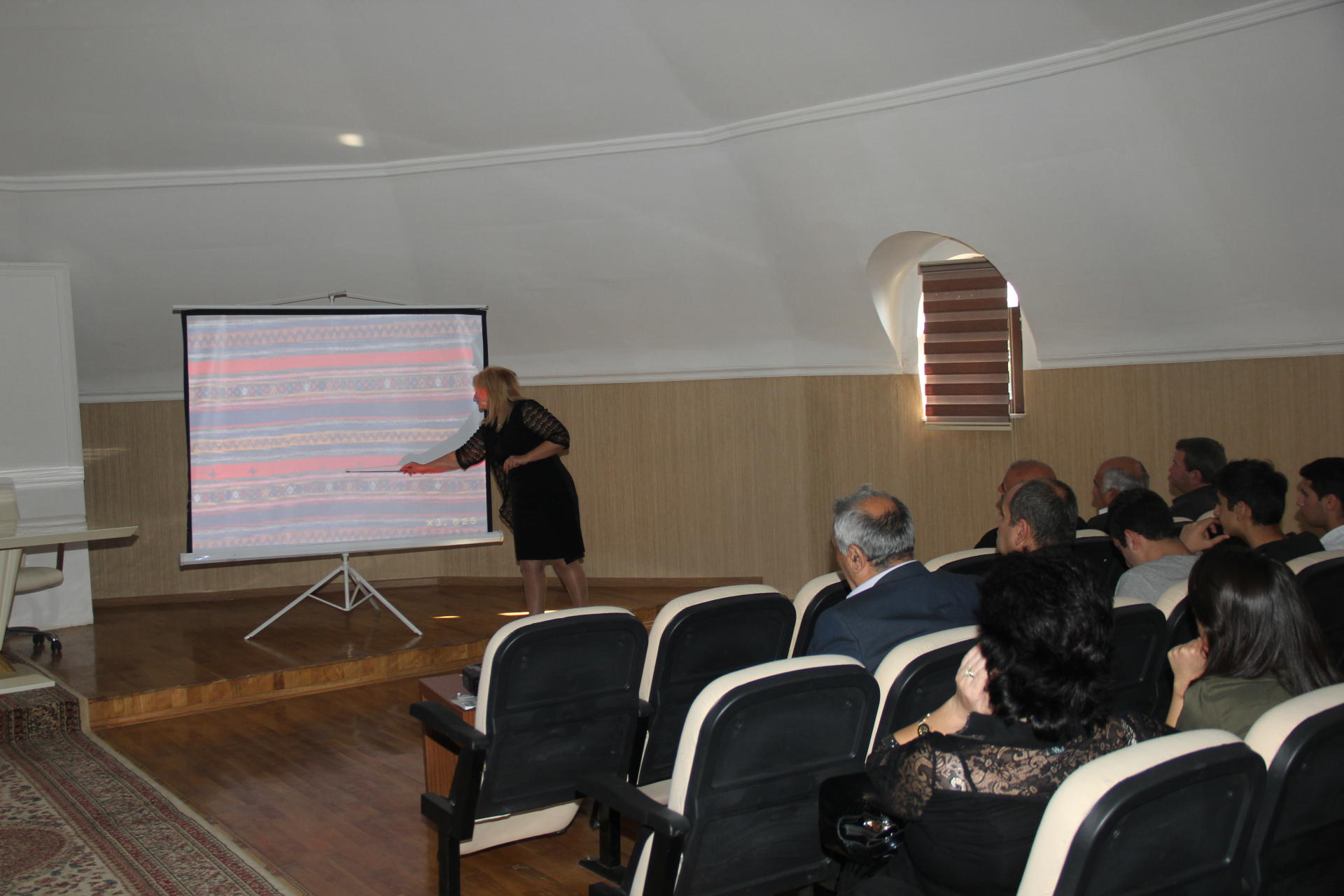 Азербайджанское ковровое искусство: от мастеров - молодежи (ФОТО)