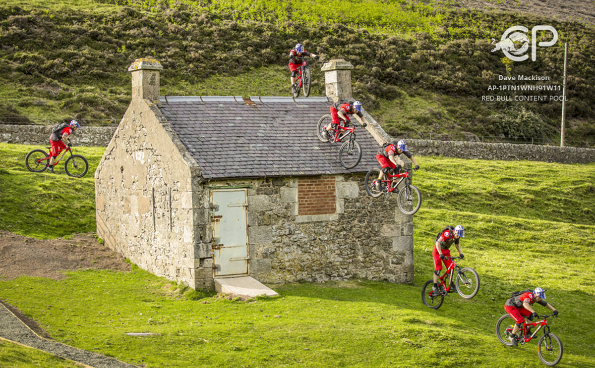 Фантастические трюки на велосипеде мировой звезды Дэнни (ВИДЕО, ФОТО)