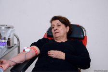 В Азербайджане продолжаются акции по сдаче крови  (ФОТО)