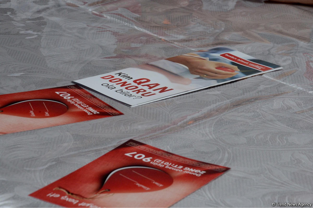 В Азербайджане продолжаются акции по сдаче крови  (ФОТО)