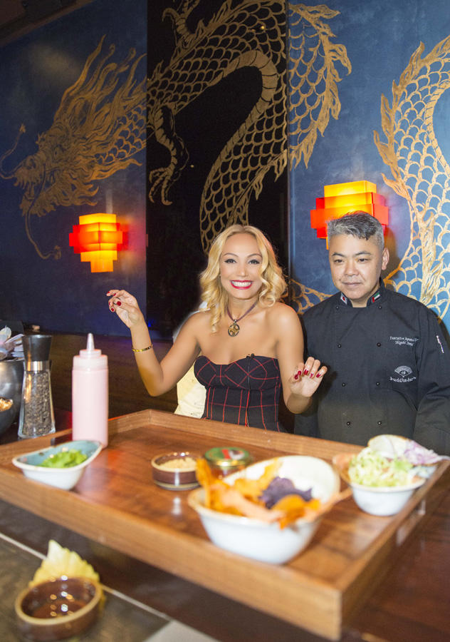 В Баку прошел вечер экзотической японской кухни: "Не сотвори, а найди и открой" (ФОТО)