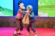 В Баку прошла сказочная битва Кельоглана и Гаравезира (ФОТО)