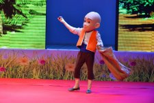 В Баку прошла сказочная битва Кельоглана и Гаравезира (ФОТО)