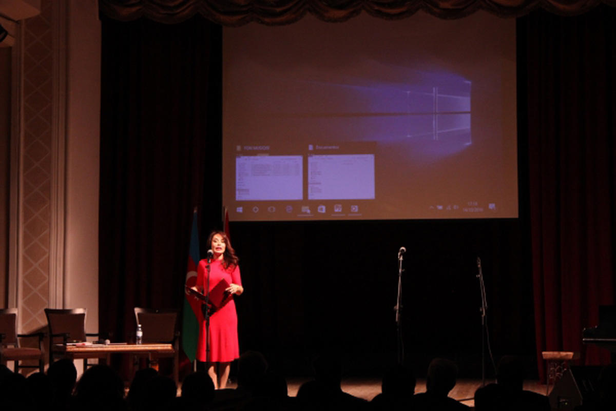 Частичка Испании в Баку (ФОТО)