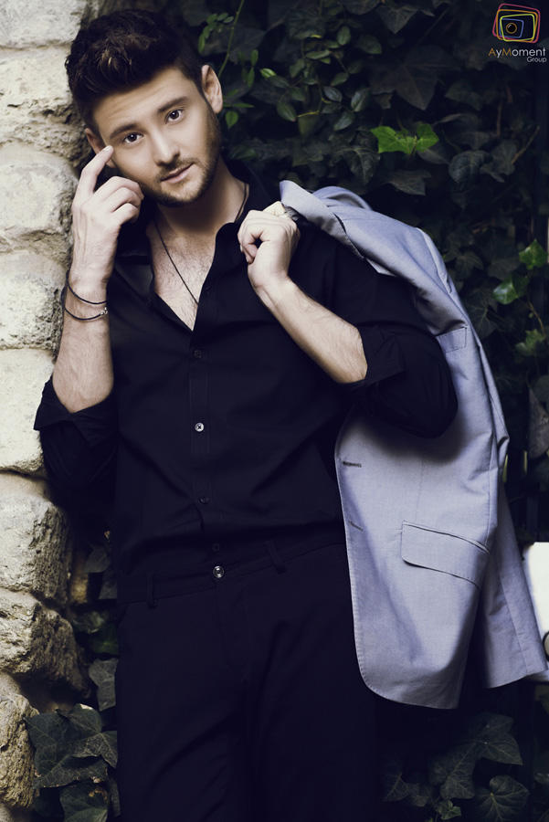 Street style победителя "Евровидения" в Баку (ФОТО)