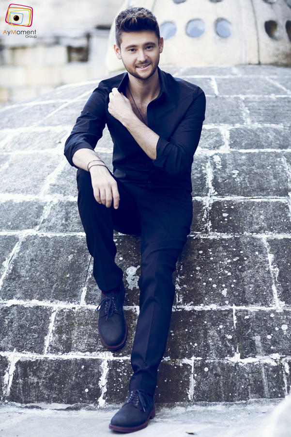 Street style победителя "Евровидения" в Баку (ФОТО)