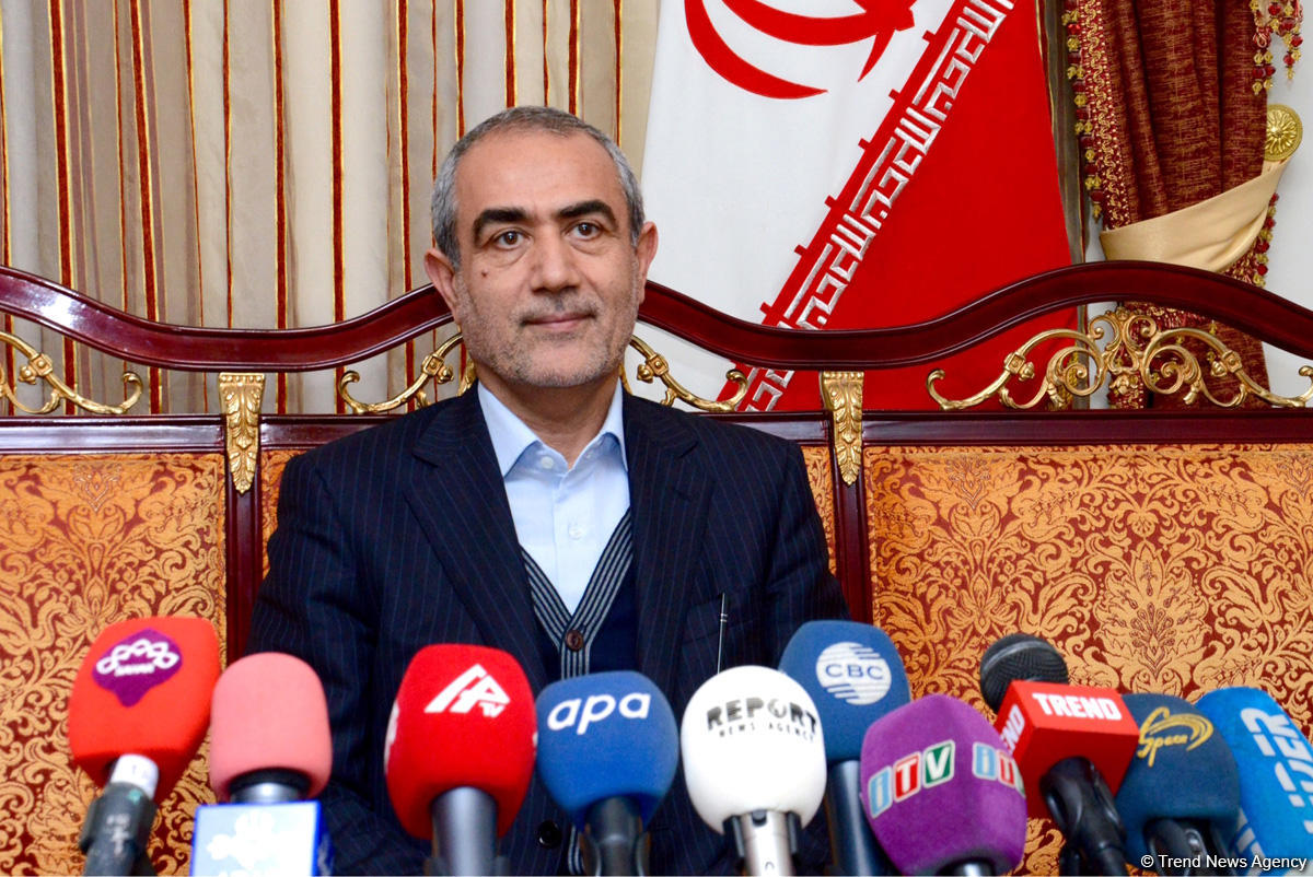 Иран и Азербайджан планируют совместное производство на экспорт  (ФОТО)