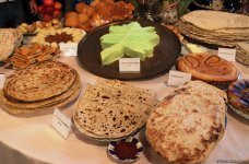Самый горячий и ароматный Международный фестиваль хлеба в Баку (ФОТО)