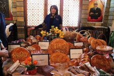 Самый горячий и ароматный Международный фестиваль хлеба в Баку (ФОТО)
