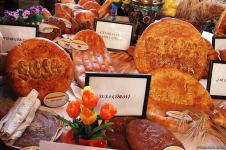 Самый горячий и ароматный Международный фестиваль хлеба в Баку (ФОТО)