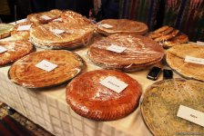 Самый горячий и ароматный Международный фестиваль хлеба в Баку (ФОТО)