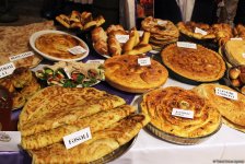 Самый горячий и ароматный Международный фестиваль хлеба в Баку (ФОТО)