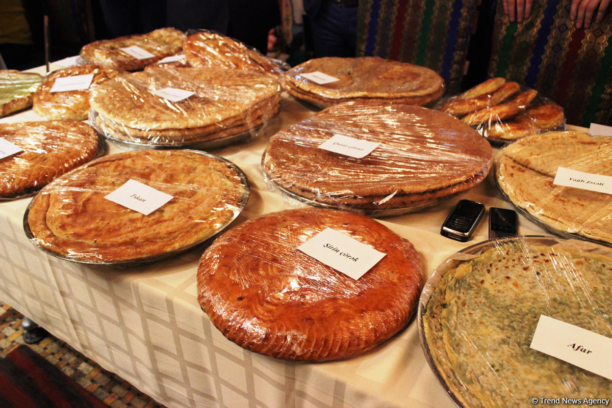 Самый горячий и ароматный Международный фестиваль хлеба в Баку (ФОТО)