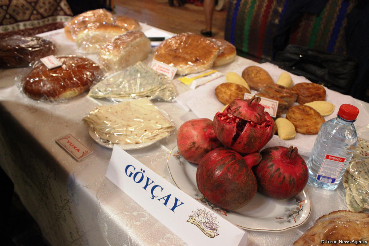 Самый горячий и ароматный Международный фестиваль хлеба в Баку (ФОТО)
