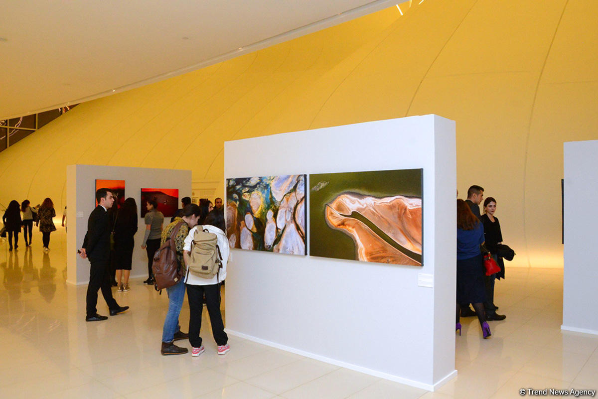 В Центре Гейдара Алиева представлены потрясающие кадры с выставки фотографа-путешественника Тео Аллофса  "Неизведанная Африка" (ФОТО)