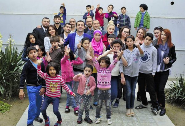 Азербайджанские спортсмены порадовали детей (ФОТО)