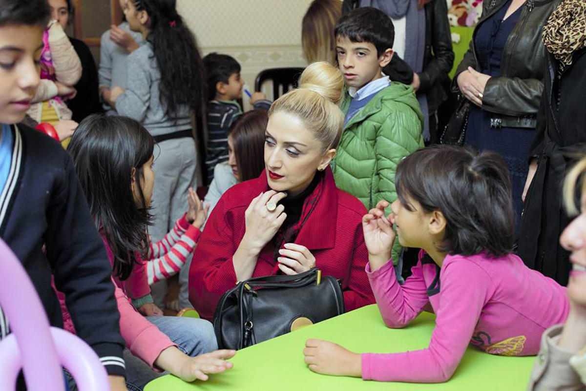 Азербайджанские спортсмены порадовали детей (ФОТО)