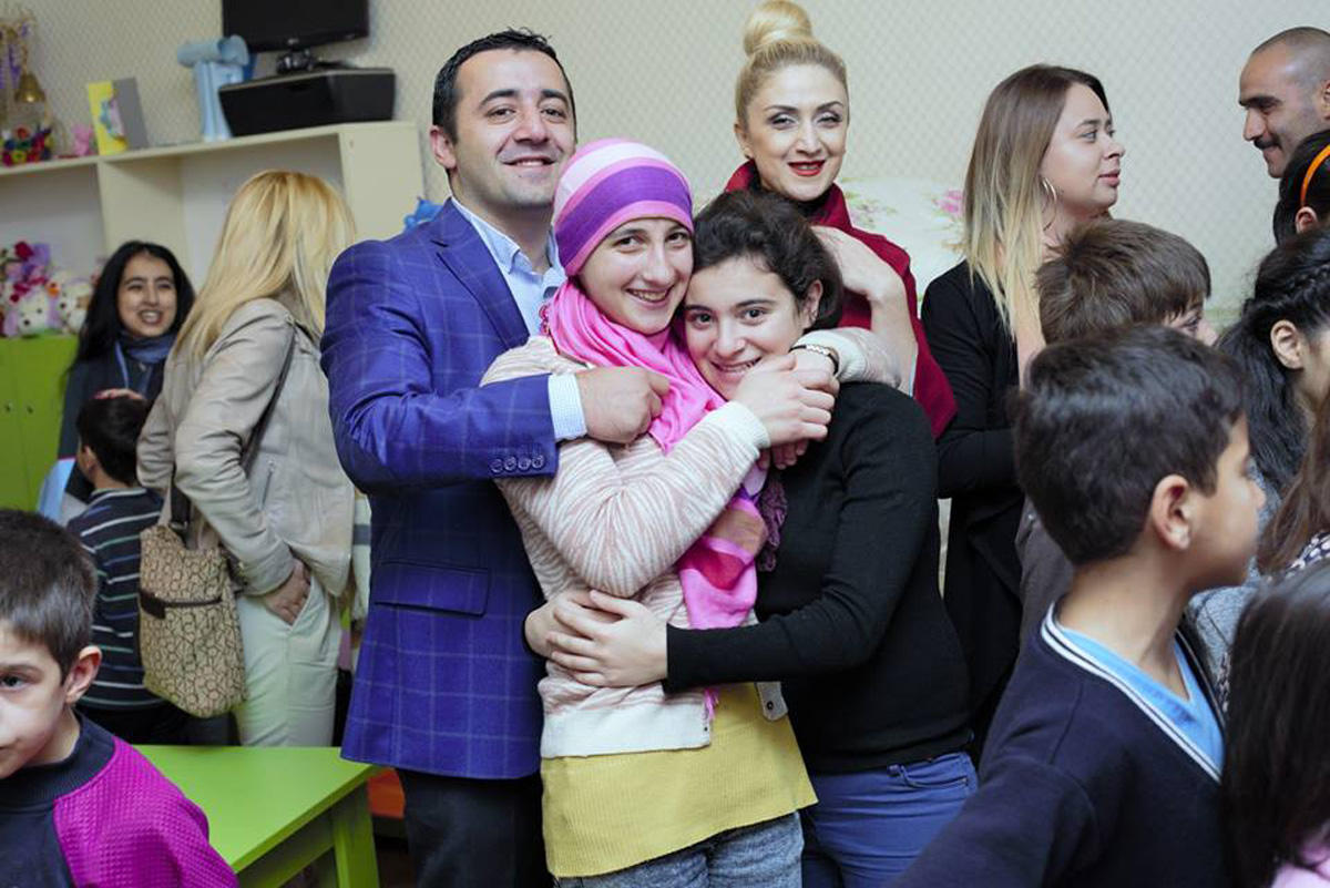 Азербайджанские спортсмены порадовали детей (ФОТО)