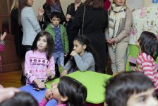 Азербайджанские спортсмены порадовали детей (ФОТО)