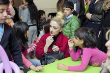 Азербайджанские спортсмены порадовали детей (ФОТО)