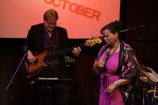 Пленительный голос Деборы Картер покорил бакинскую публику (ФОТО)