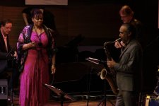 Пленительный голос Деборы Картер покорил бакинскую публику (ФОТО)