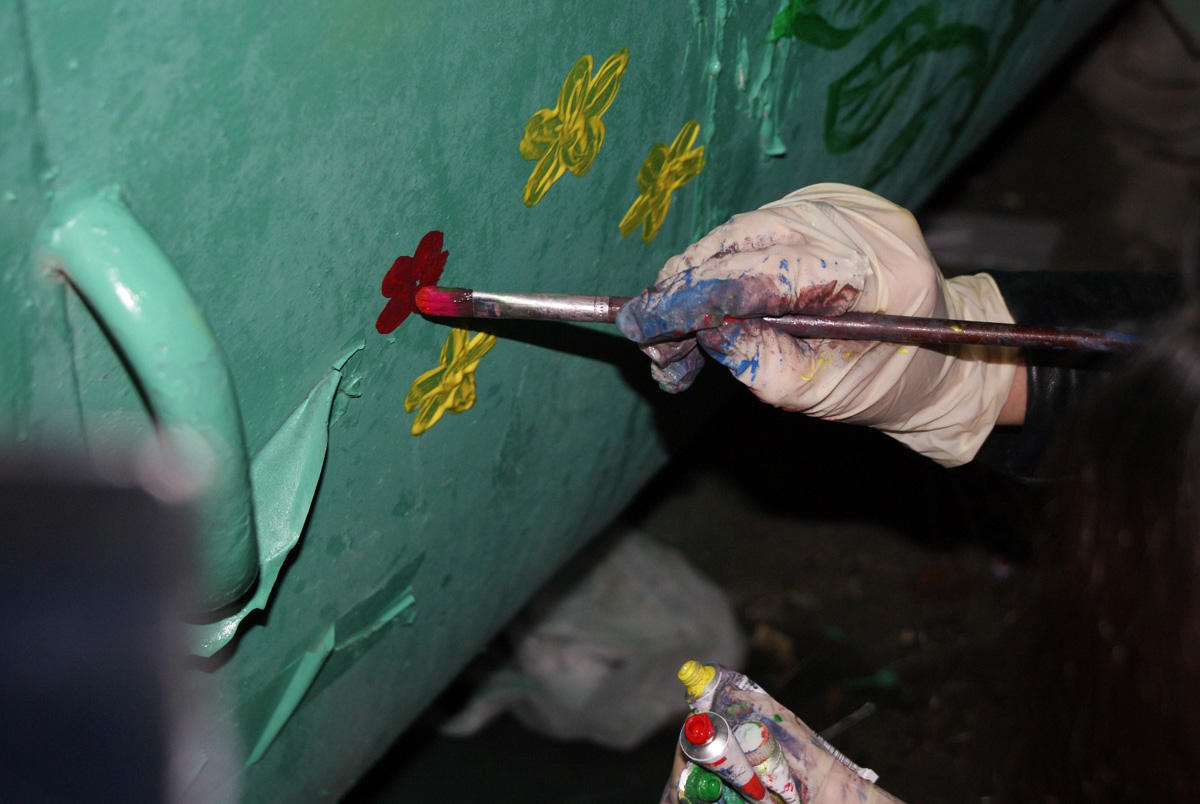 Рисунки на мусорных контейнерах - уличное искусство в Сумгайыте (ФОТО)