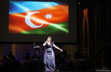 "Осенняя любовь": Потрясающий концерт Гюлюстан Алиевой (ФОТО)