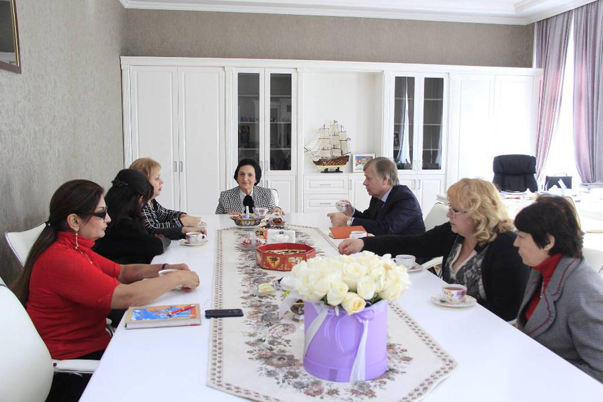 В Баку прибыла Русская гуманитарная экспедиция (ФОТО)