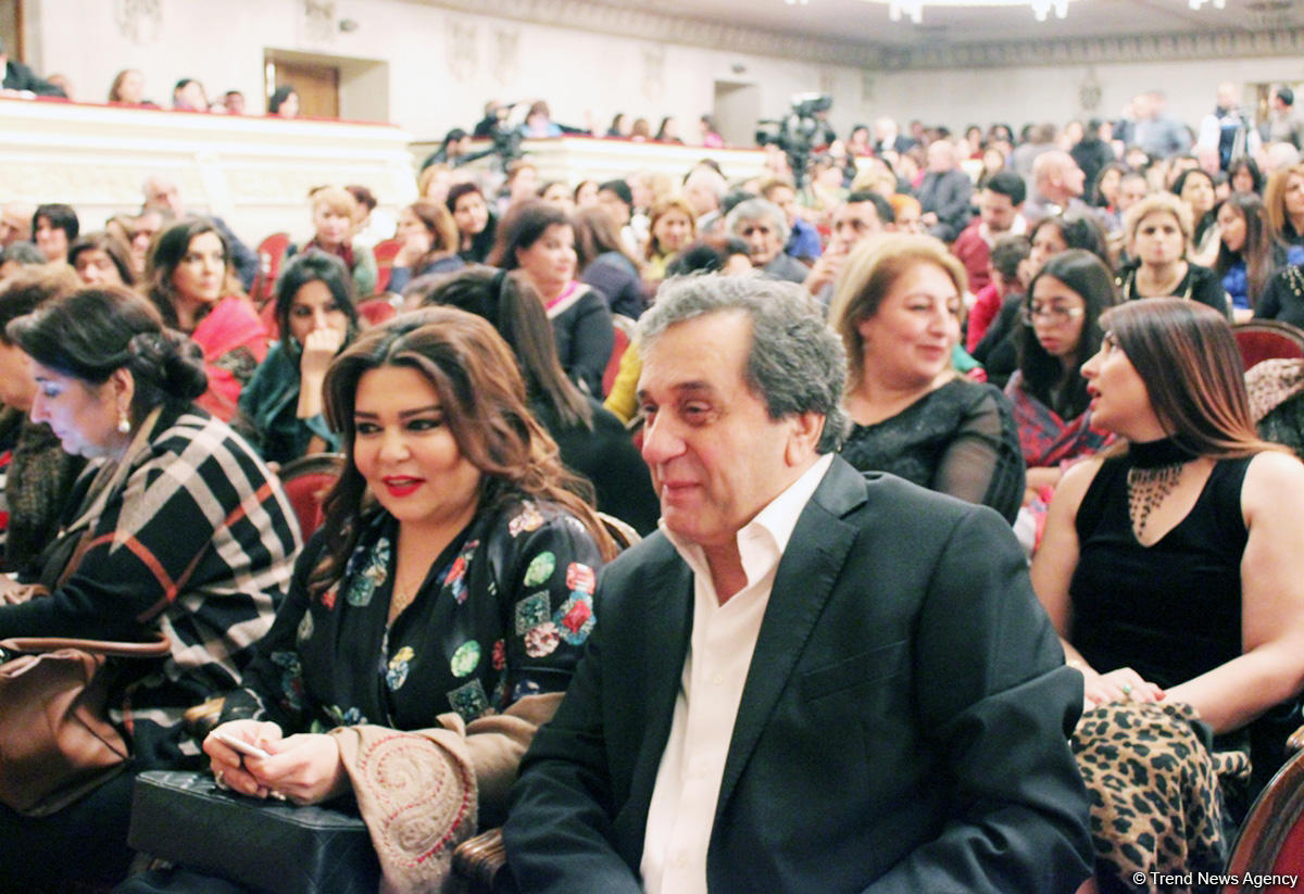 "Осенняя любовь": Потрясающий концерт Гюлюстан Алиевой (ФОТО)