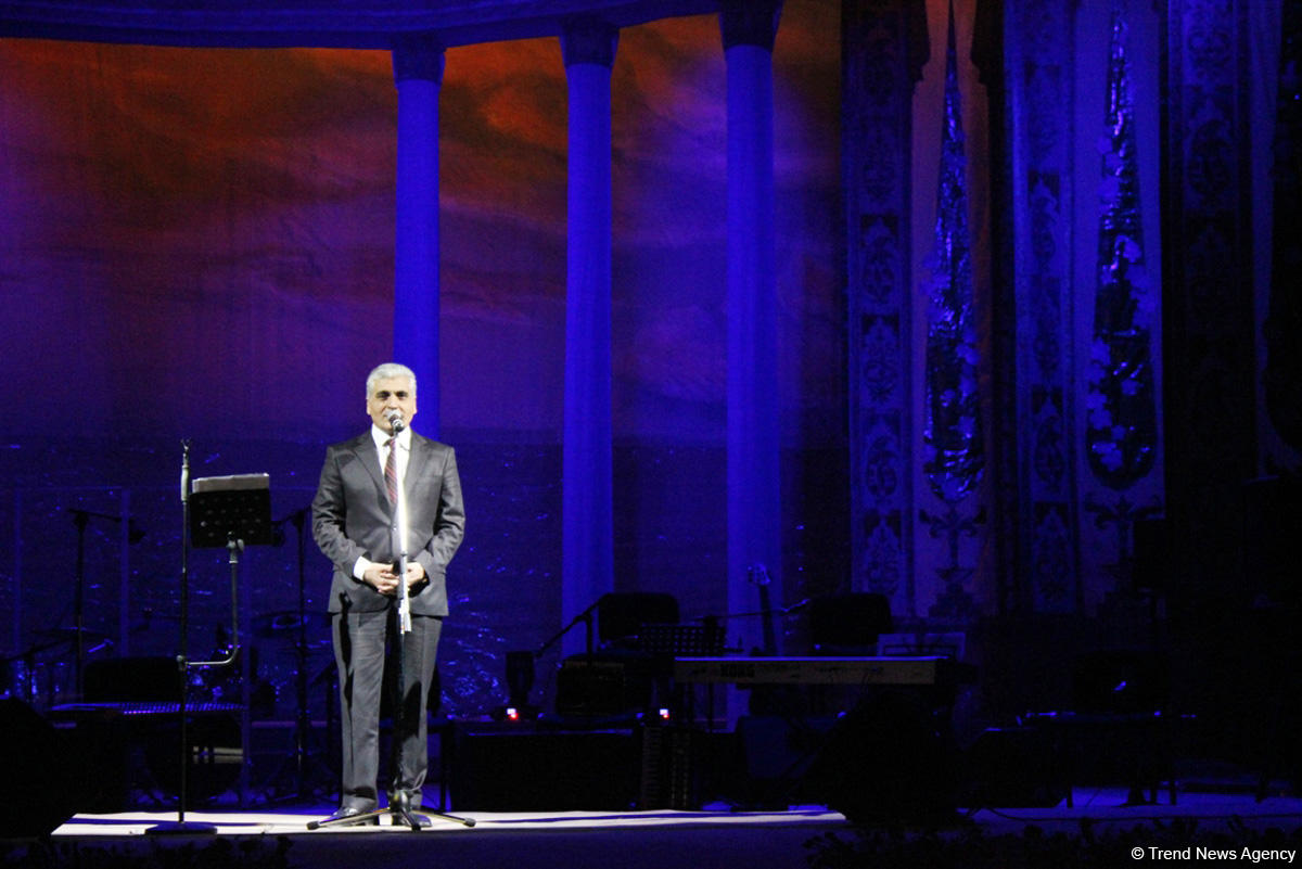 "Осенняя любовь": Потрясающий концерт Гюлюстан Алиевой (ФОТО)