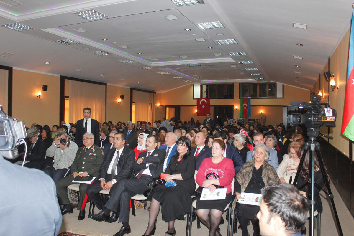 Центр культуры азербайджанцев мира отметил 20-летие (ФОТО)