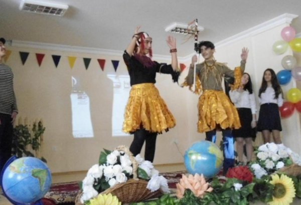 Путешествие в Новую Гвинею с бакинскими школьниками (ФОТО)