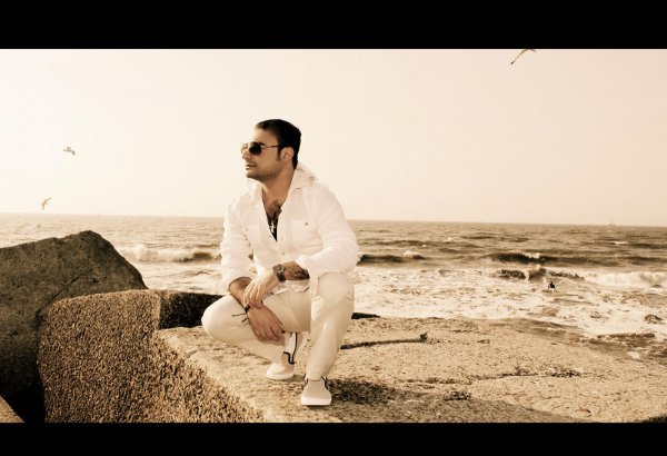 По-европейски лаконично, но по-азербайджански душевно – Эльджан, представитель Нидерландов на Turkvision (ФОТО)